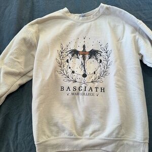 Gildan Beige Graphic Sweatshirt